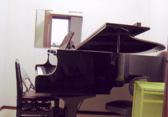ピアノ レッスン室
